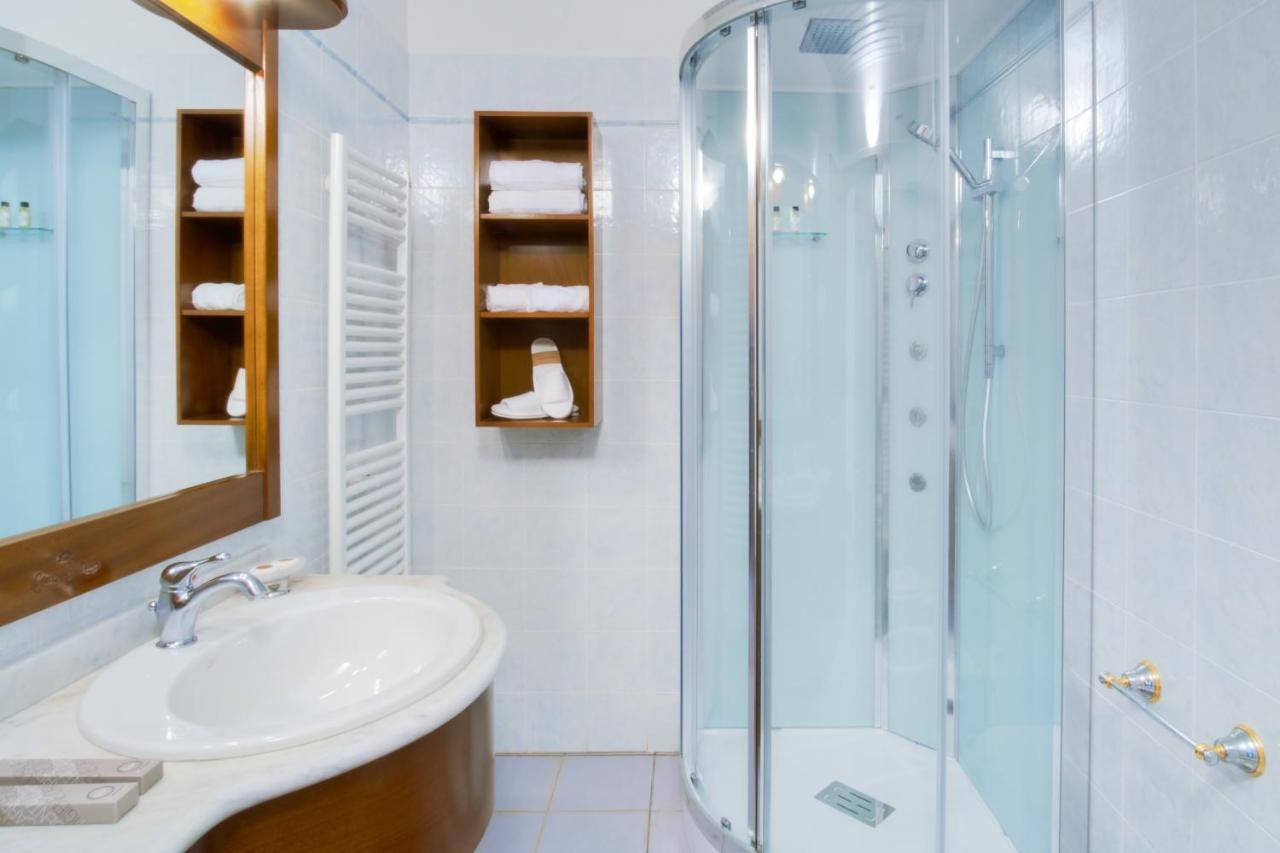 Hotel Caesar Residence & Spa 利多迪卡马约雷 外观 照片