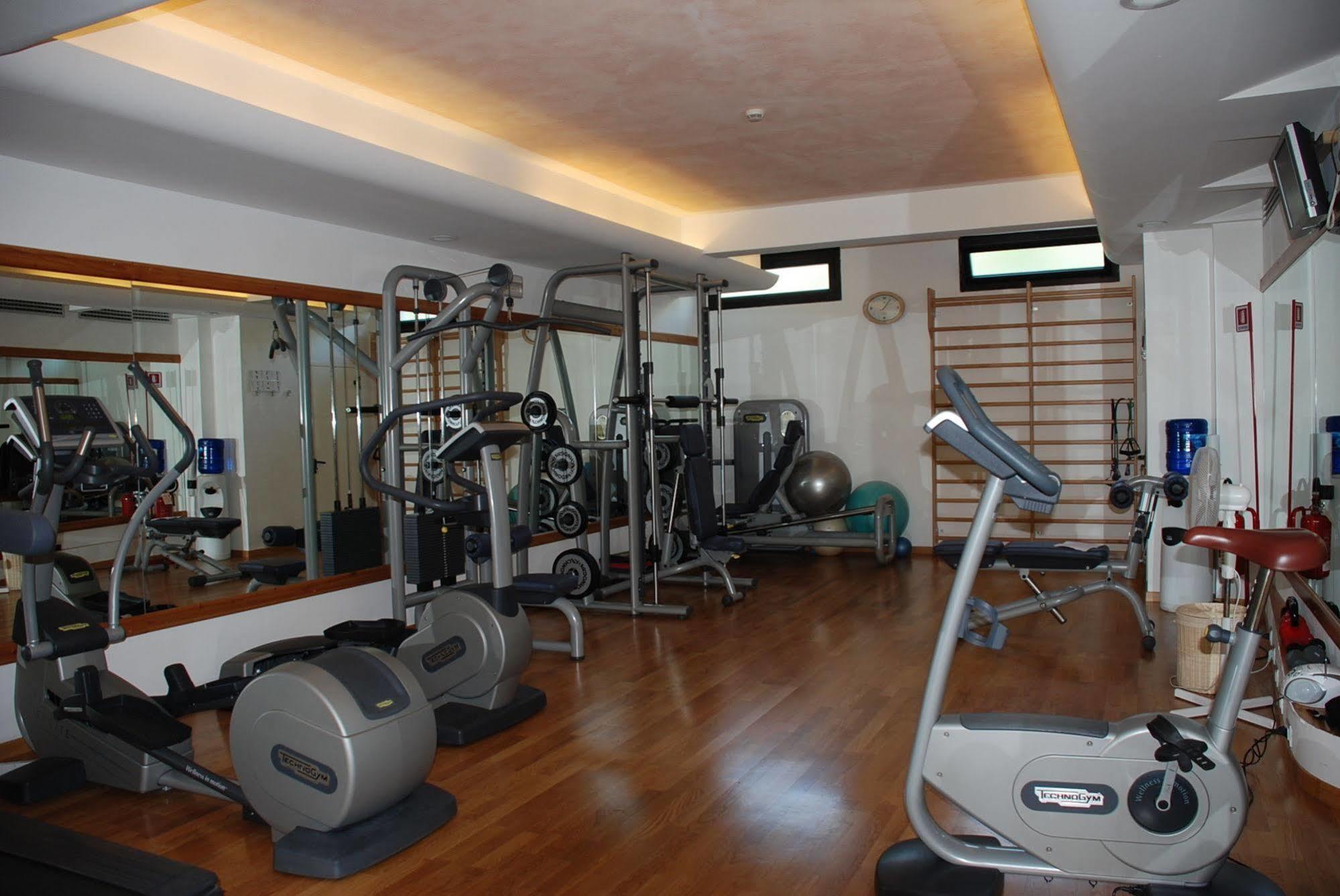 Hotel Caesar Residence & Spa 利多迪卡马约雷 外观 照片