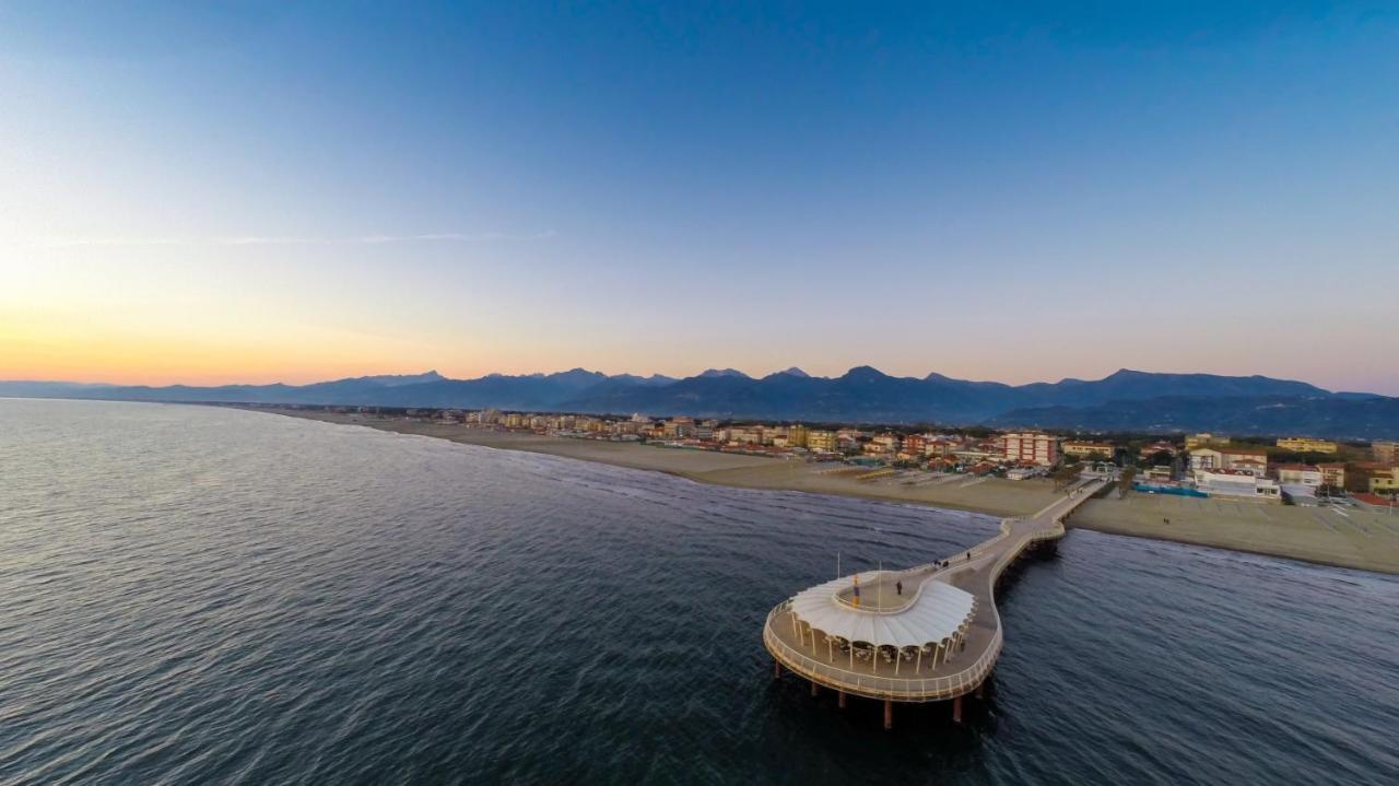 Hotel Caesar Residence & Spa 利多迪卡马约雷 外观 照片