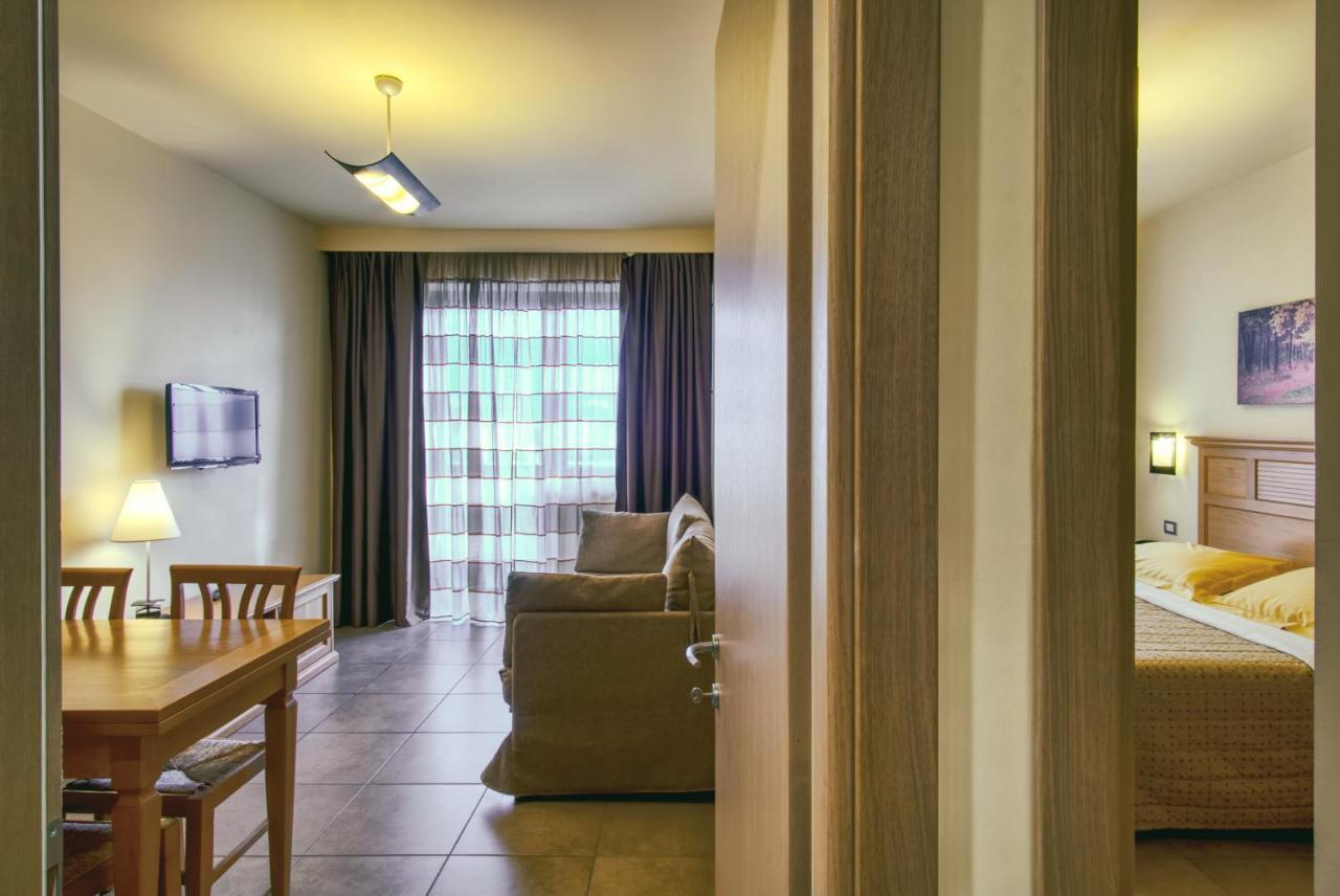 Hotel Caesar Residence & Spa 利多迪卡马约雷 外观 照片
