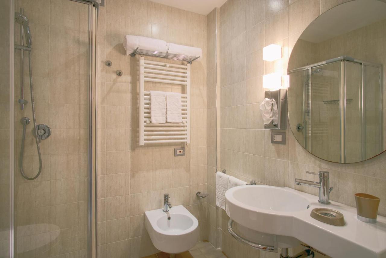 Hotel Caesar Residence & Spa 利多迪卡马约雷 外观 照片